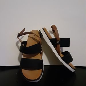 Call it spring size 6 black strapped sandal